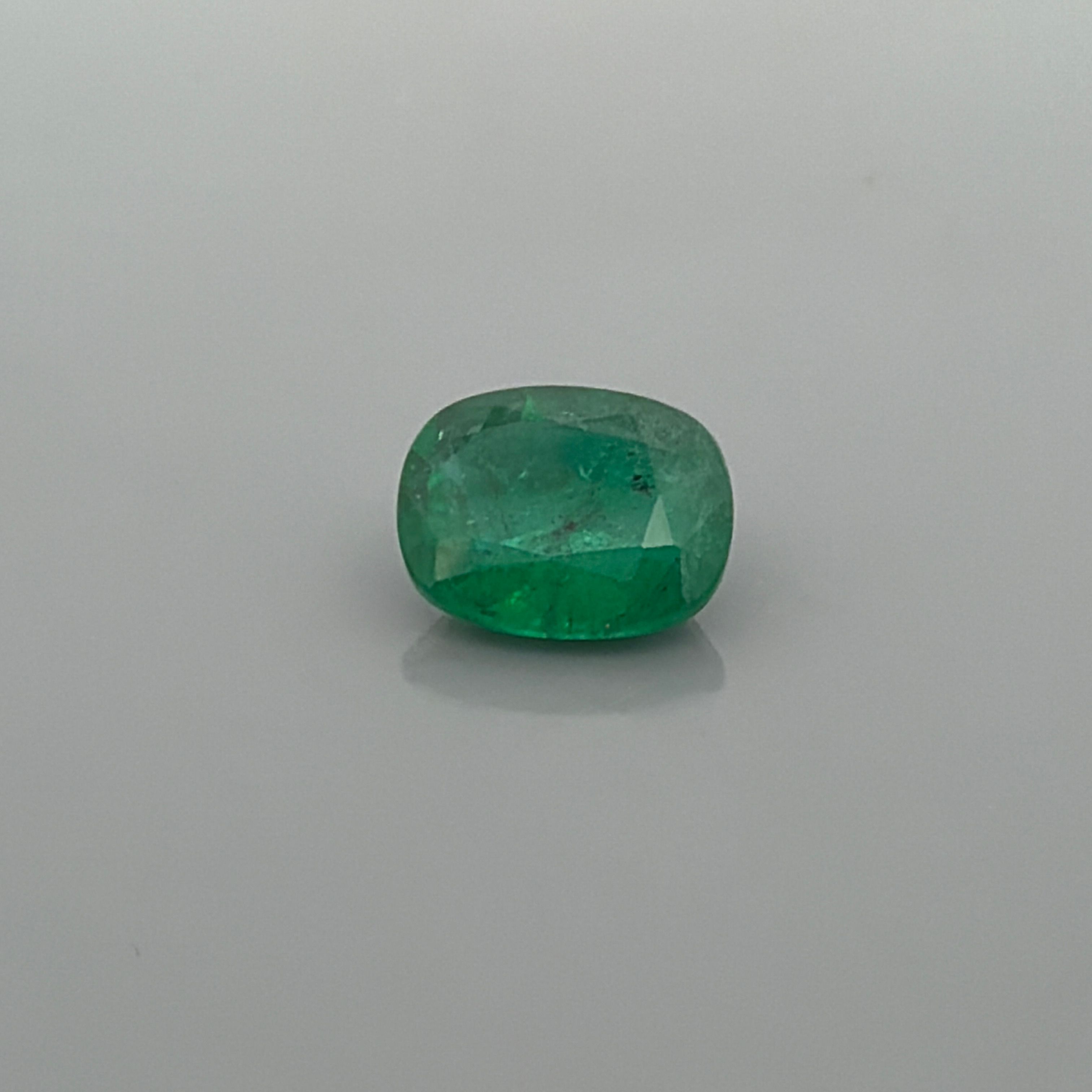 2.52 ct Cushion Green Natural Emerald