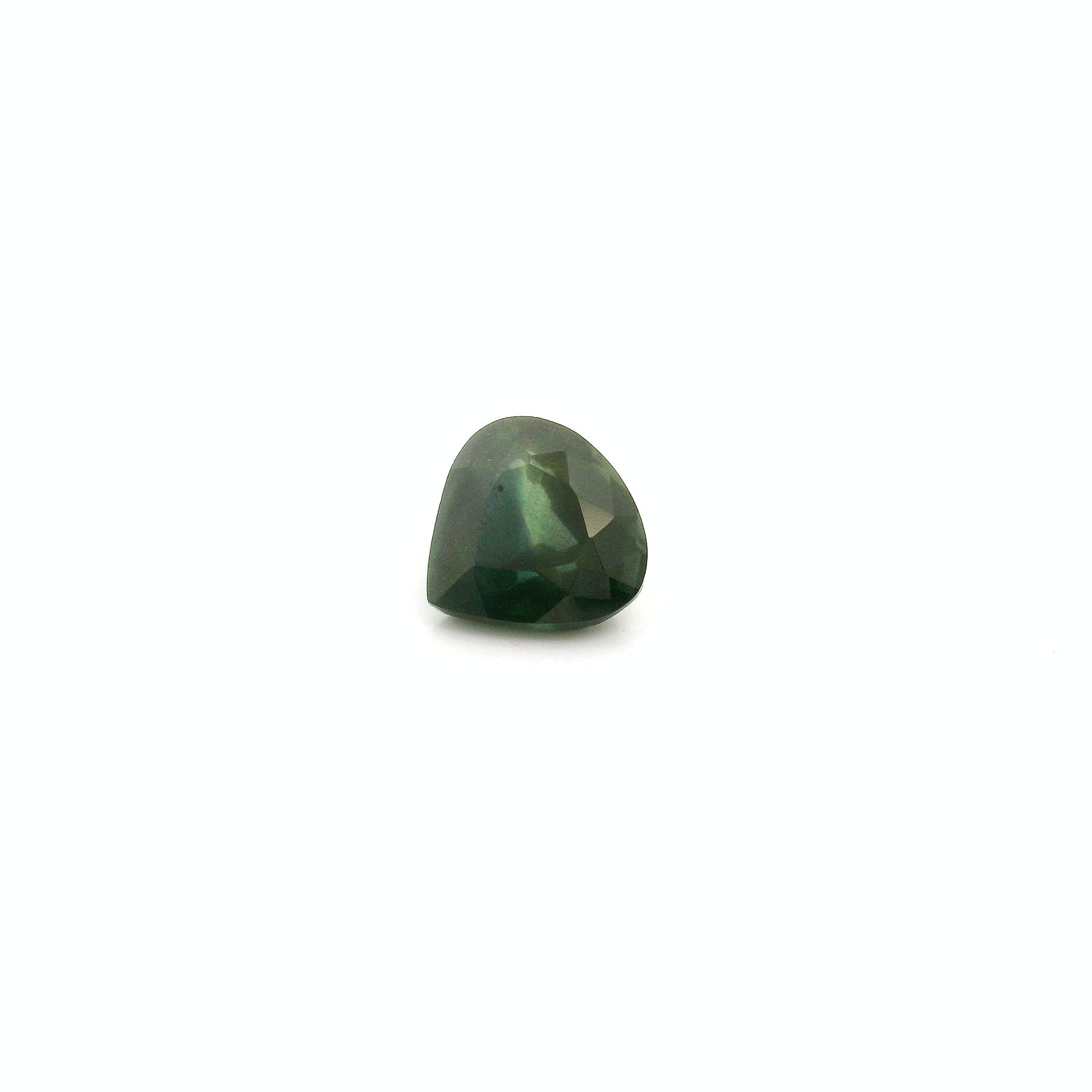 0.47 ct Pear Green Natural Sapphire