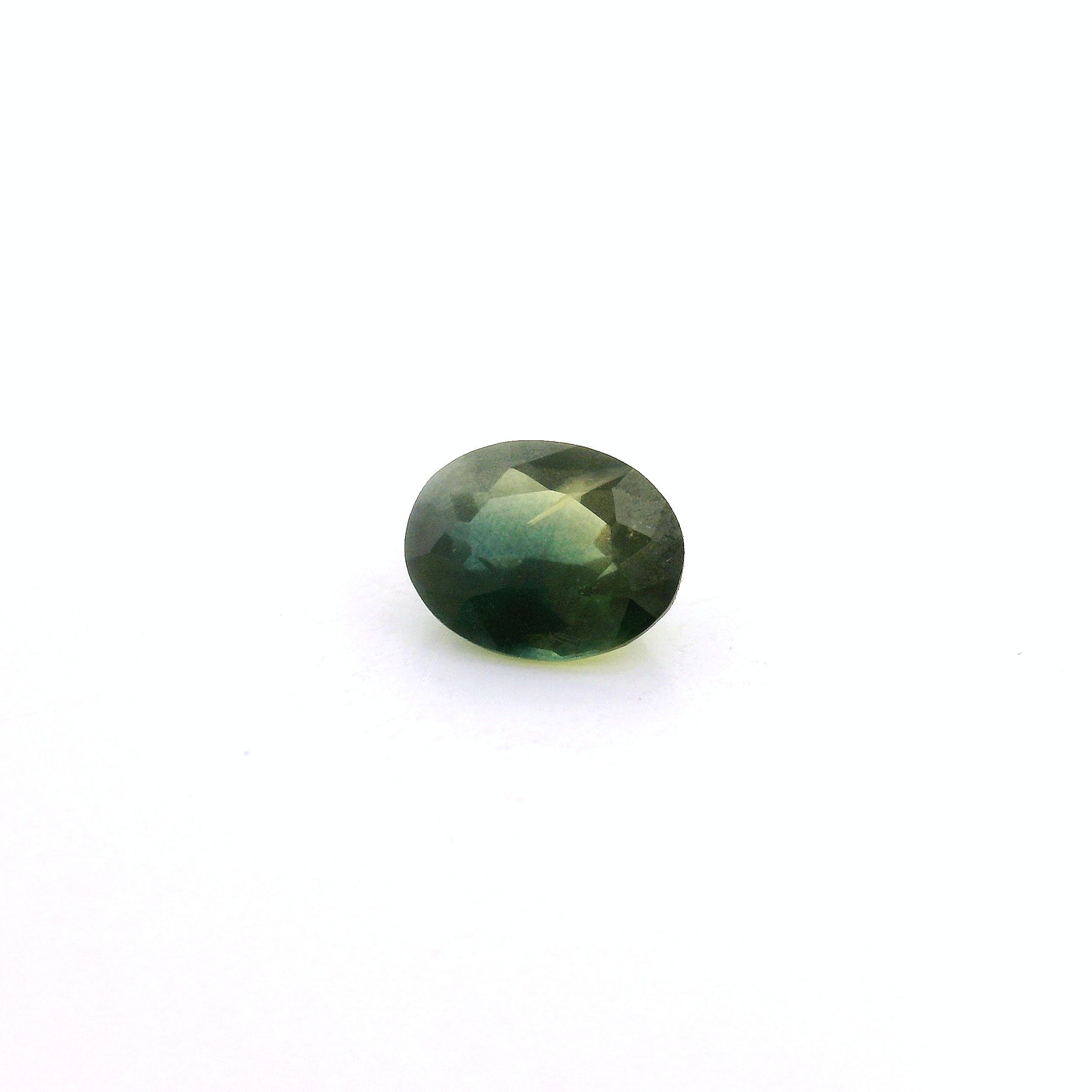 0.68 ct Oval Green Natural Sapphire