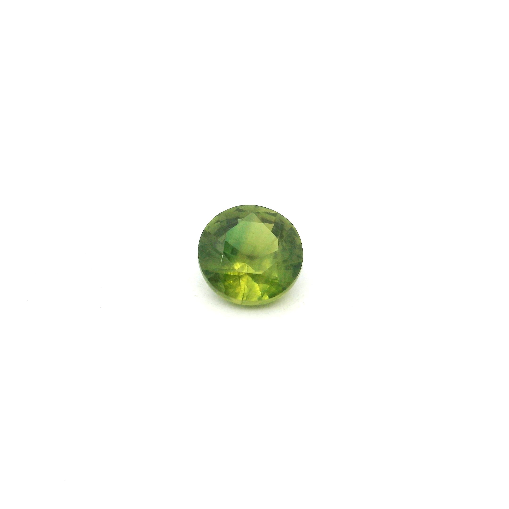 0.76 ct Round Green Natural Sapphire