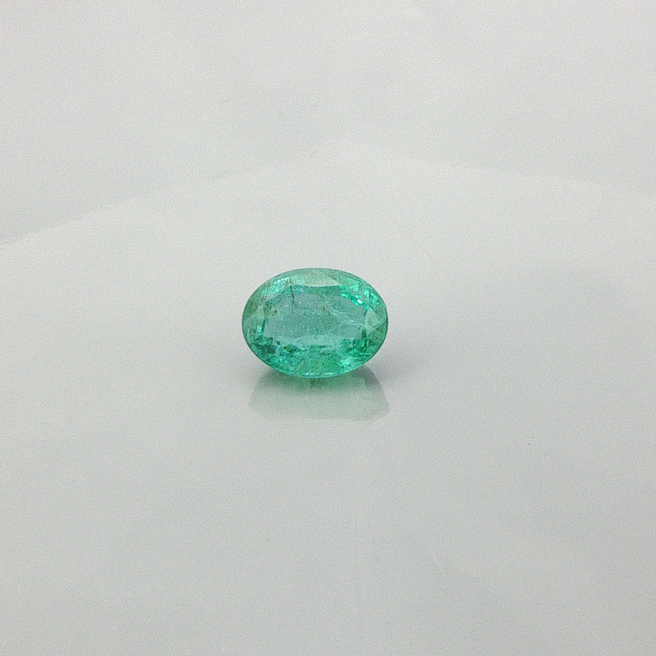 3.90 ct Oval Green Natural Emerald
