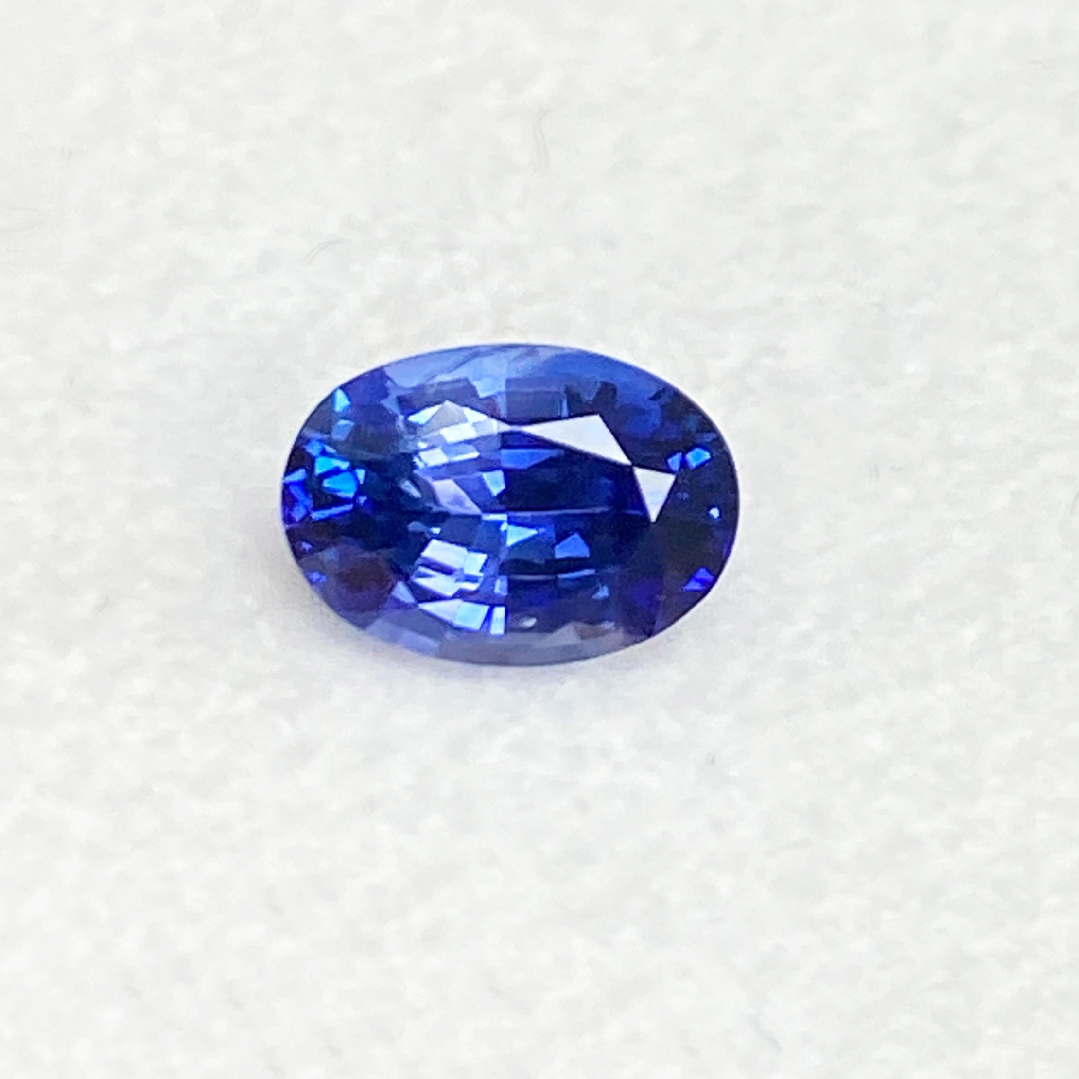 1.00 ct Oval Blue Natural Sapphire
