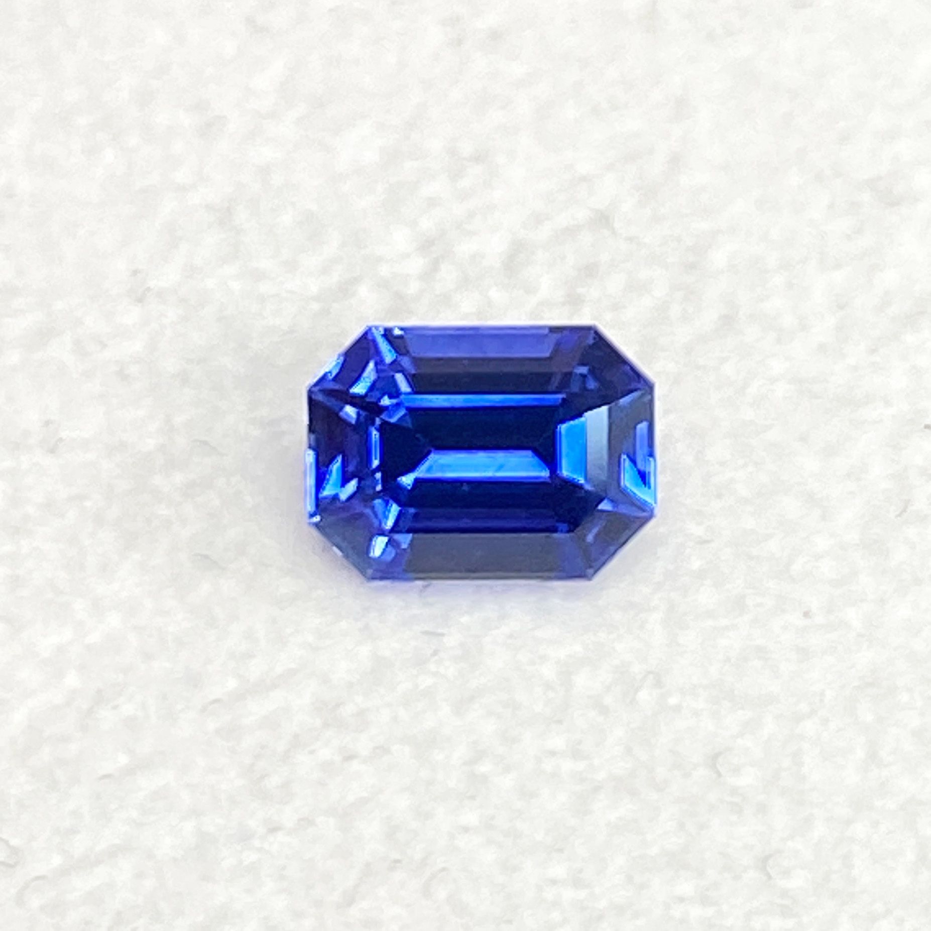0.96 ct Emerald Blue Natural Sapphire