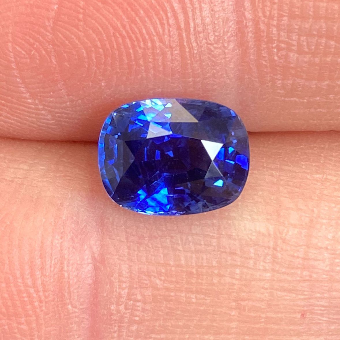 4.18 ct Cushion Blue Natural Sapphire