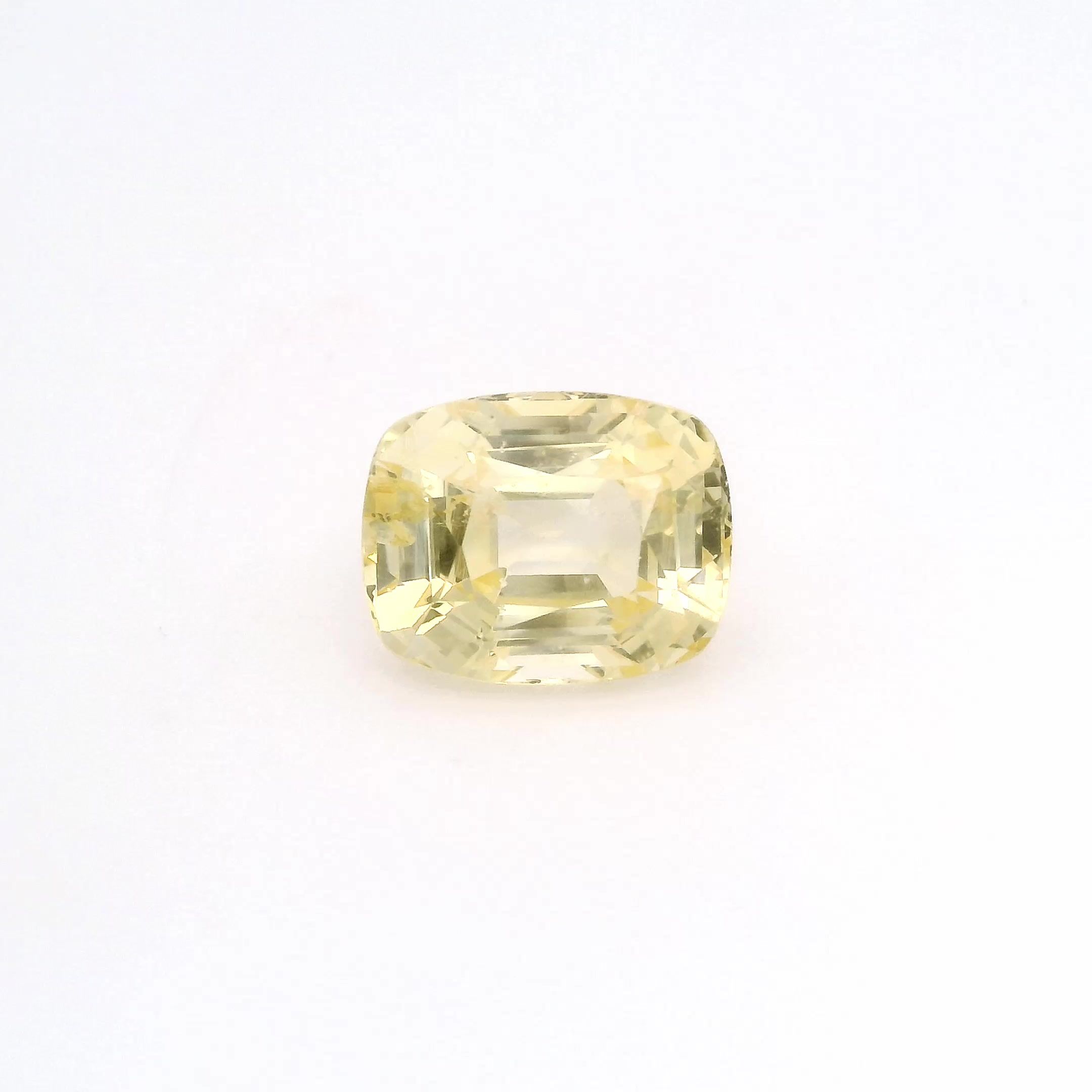 6.33 ct Cushion Yellow Natural Sapphire