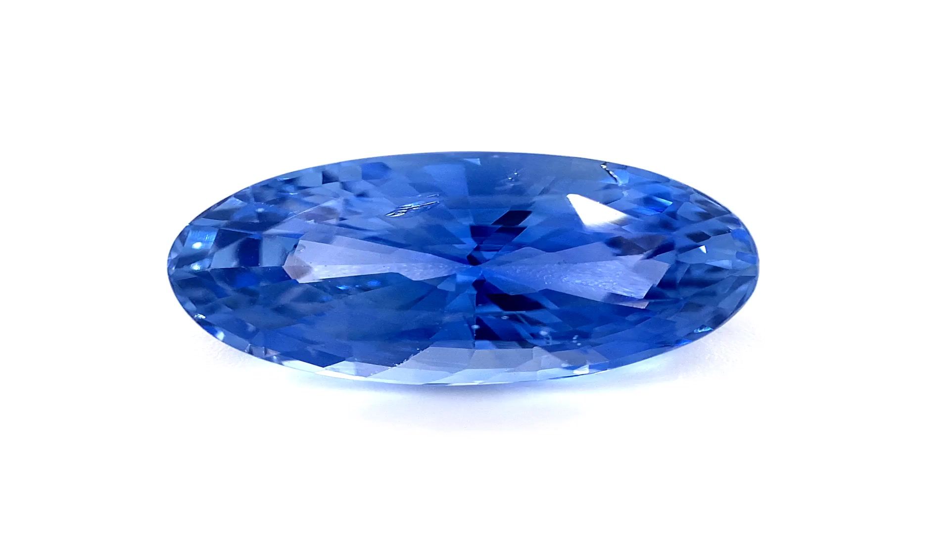 6.04 ct Oval Blue Natural Sapphire