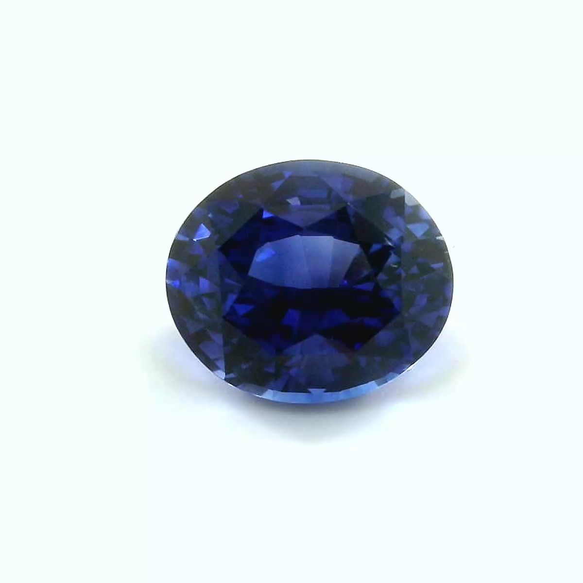 3.15 ct Oval Blue Natural Sapphire