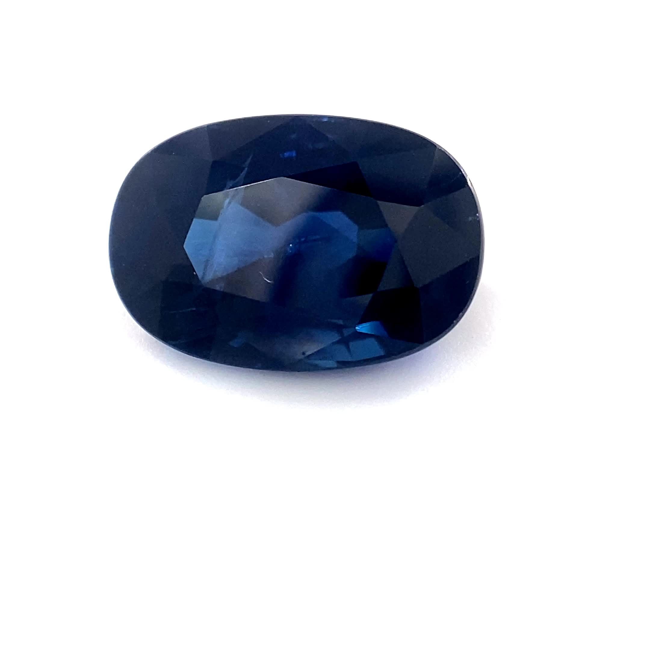 4.64 ct Oval Blue Natural Sapphire