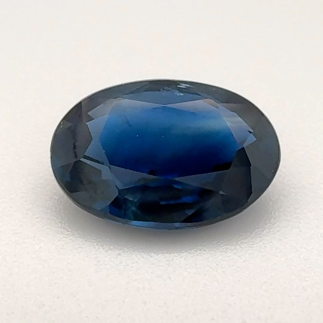 2.16 ct Oval Blue Natural Sapphire