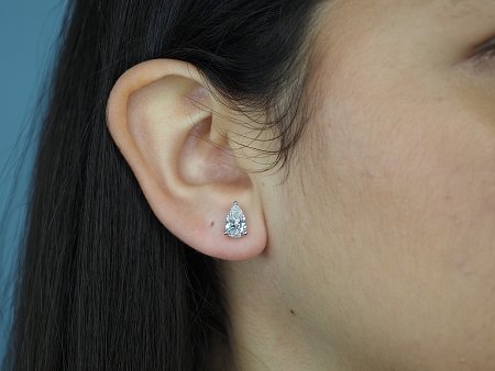 Earrings with 2 Lab Grown IGI Diamonds 2ct Total Weight