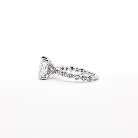 Cara Side Stones Ring with IGI LG Diamonds 2.9cts Total Weight