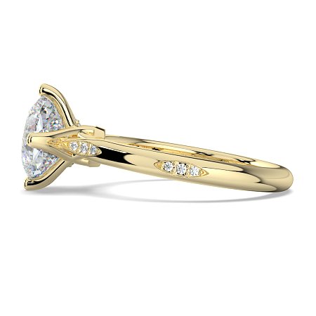 Tulip with Leaf- shaped Beads Side Stones