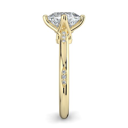 Tulip with Leaf- shaped Beads Side Stones