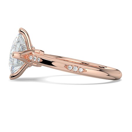 Tulip with Leaf- shaped Beads Side Stones