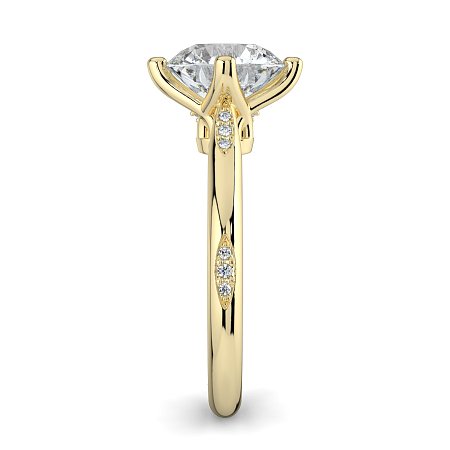 Tulip with Leaf-Shaped Beads Side Stones