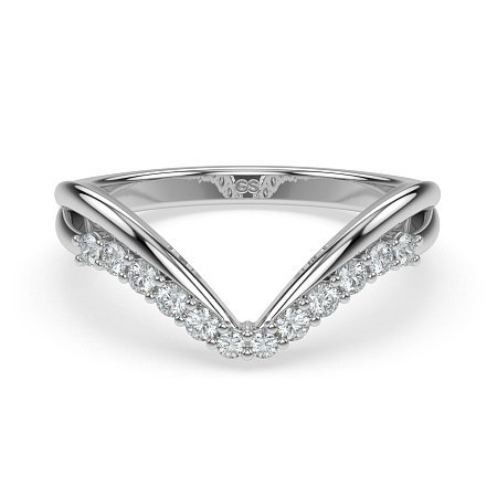Split V-Shaped Claw Set Wedding Ring