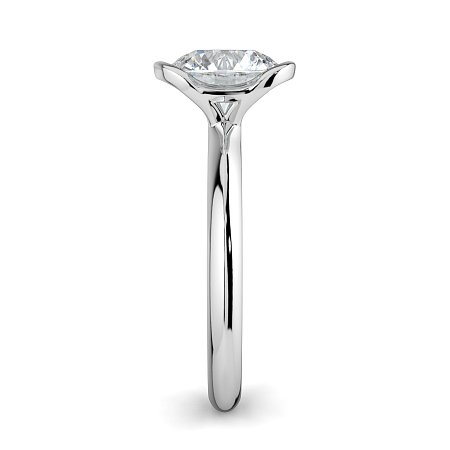 Selena Minimal Floating Central Diamond