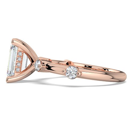 Ariel with Round Prong-Set on Band