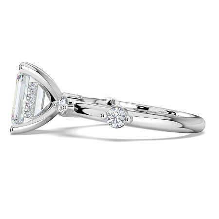 Ariel with Round Prong-Set on Band