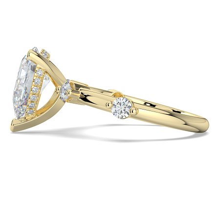 Ariel with Round Prong-Set on Band