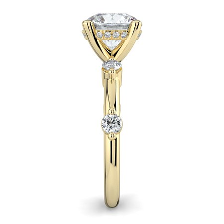 Ariel with Round Prong-Set on Band