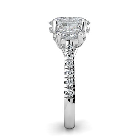 Dalia 3 Stones with Diamonds on Band