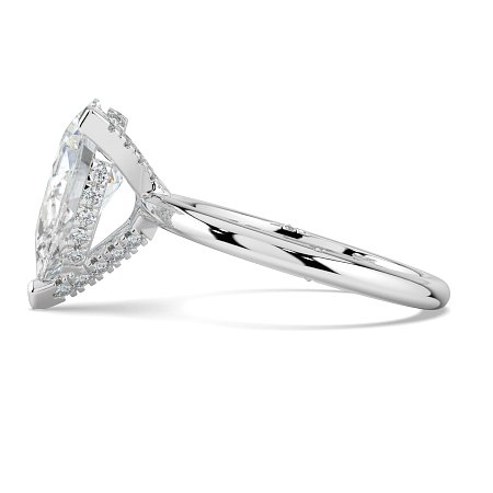 Ariel 4 Claws with Diamonds on prongs