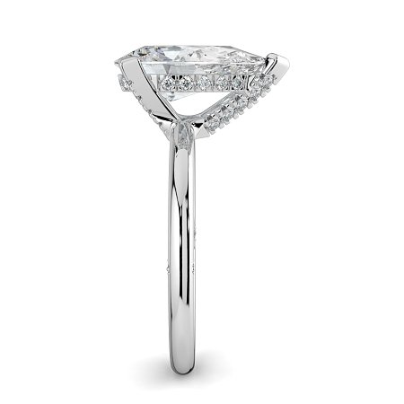 Ariel 4 Claws with Diamonds on prongs