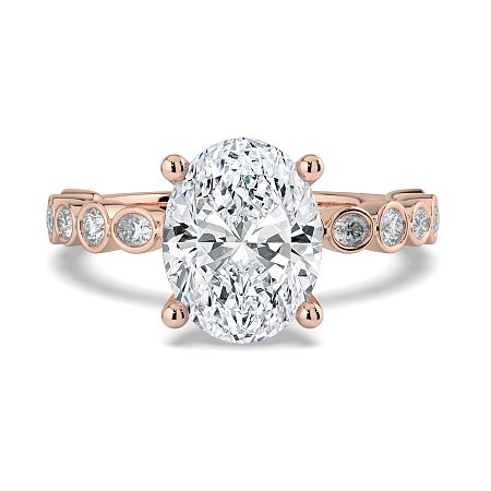 Cara 4 Claws with Oval and Round Diamonds on Band