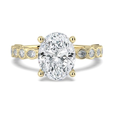 Cara 4 Claws with Oval and Round Diamonds on Band