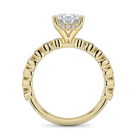 Cara 4 Claws with Oval and Round Diamonds on Band