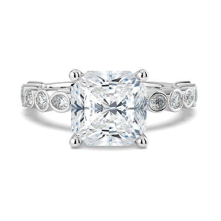 Cara 4 Claws with Oval and Round Diamonds on Band