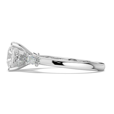 Cathedral 4 Claws with Emerald Diamonds on Band