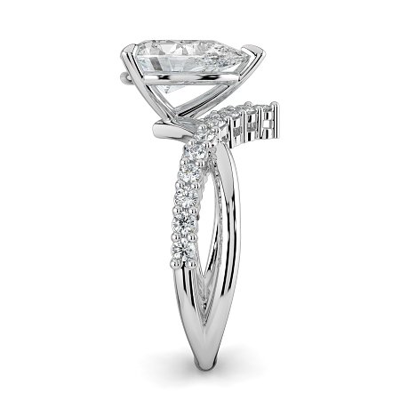 Jana 6 Claws and Double Band with Diamonds