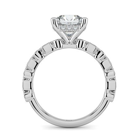 Cara 4 Claws with Emerald and Round Diamonds on Band