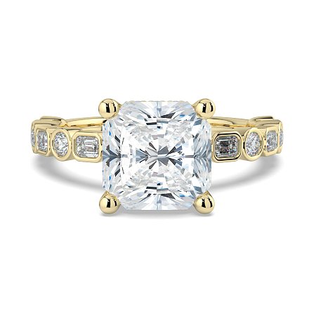 Cara 4 Claws with Emerald and Round Diamonds on Band
