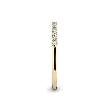 Thin Stacker Ring with Shared Claws Diamonds of 0.12cts