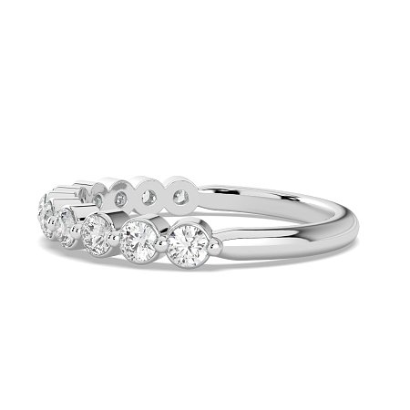 Stacker Ring with Shared Claws Diamonds of 0.50cts