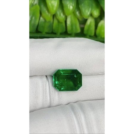 3.46 ct Emerald Green Natural Emerald