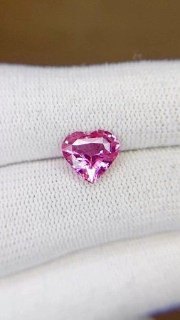 2.60 ct Heart Pink Natural Sapphire