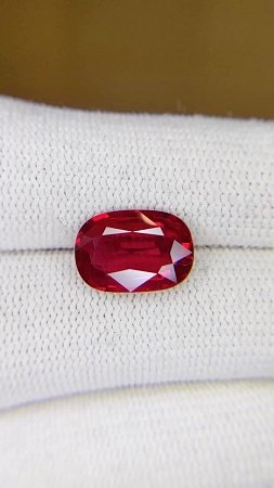 5.01 ct Cushion Red Natural Ruby