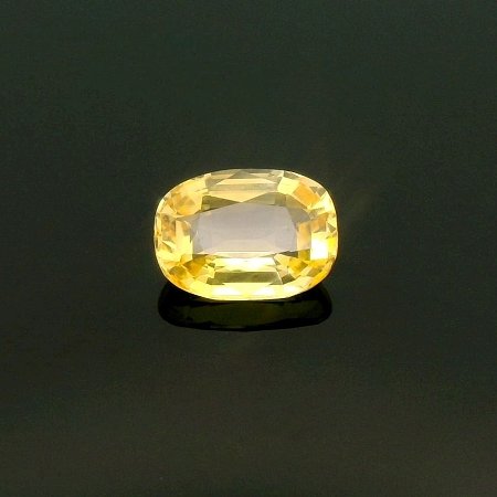 3.35 ct Oval Yellow Natural Sapphire