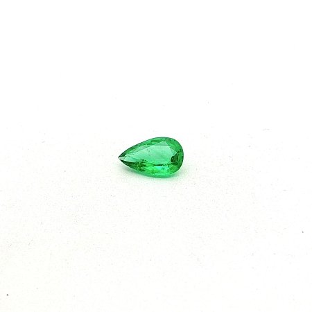 1.92 ct Pear Green Natural Emerald
