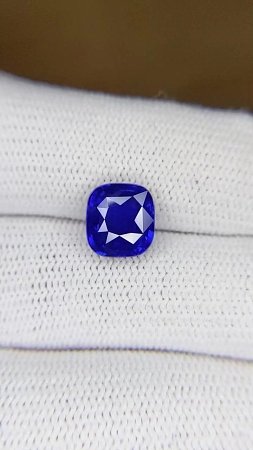 3.02 ct Cushion Blue Natural Sapphire