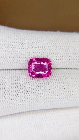 3.08 ct Cushion Pink Natural Sapphire