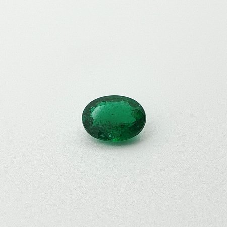 1.67 ct Oval Green Natural Emerald