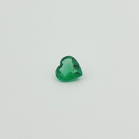 0.82 ct Heart Green Natural Emerald