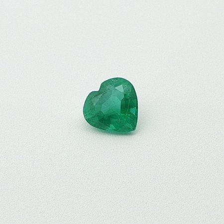 0.93 ct Heart Green Natural Emerald