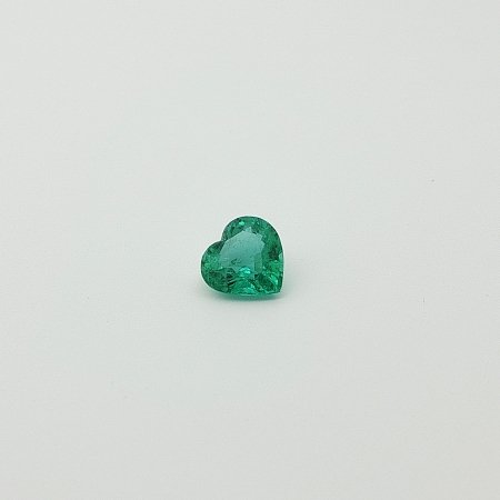 1.23 ct Heart Green Natural Emerald