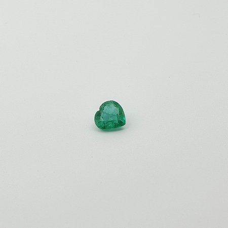 0.69 ct Heart Green Natural Emerald
